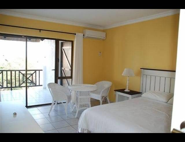 3 BEDROOM FLAT TO LET IN COMPENSATION BEACH